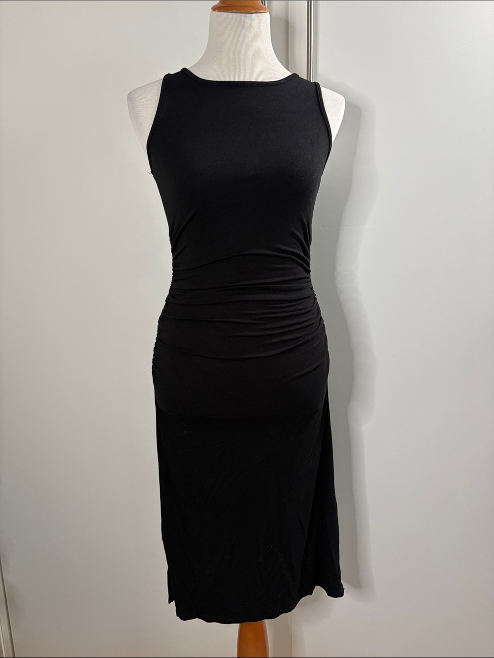 Athleta Black Sleeveless Ruched Bodycon Cotton Midi Dress E